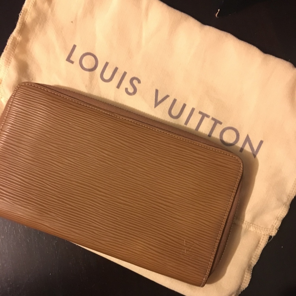Louis Vuitton Epi Leather Wallet